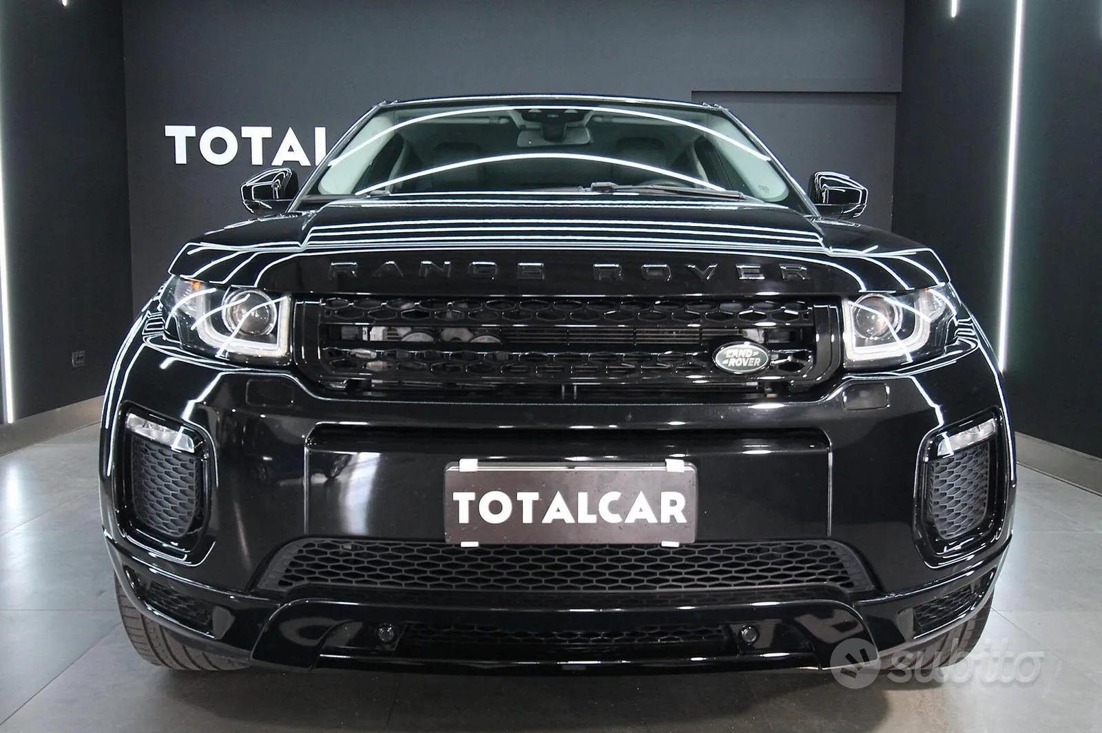 Land Rover Range Rover Evoque 2018 photo 3