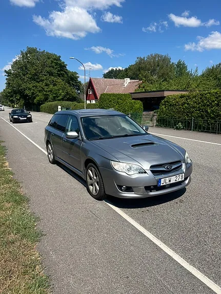 Subaru Legacy 2008 photo 2