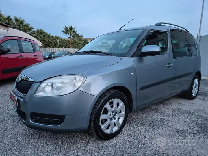 Skoda Roomster 2009 photo 4