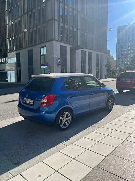 Skoda Fabia 2012 photo 4
