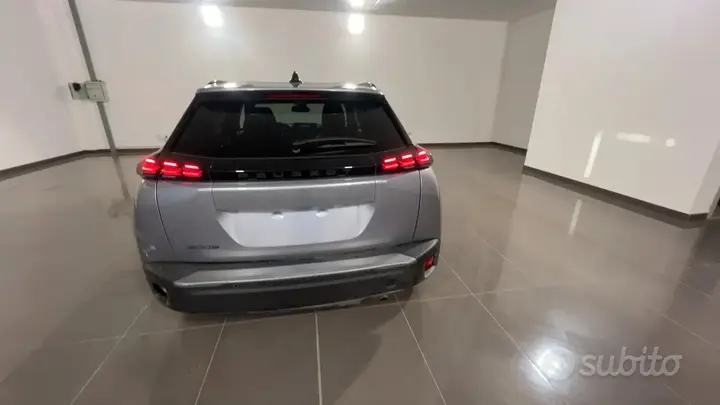Peugeot 2008 2024 photo 3