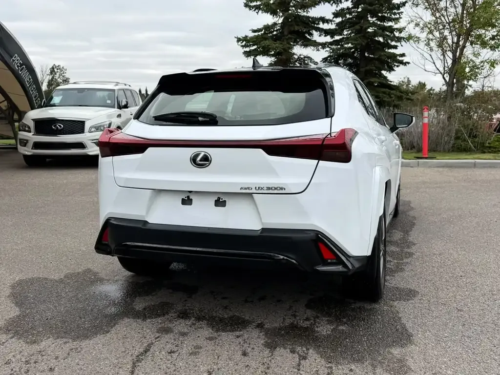 Lexus Ux 2025 photo 3