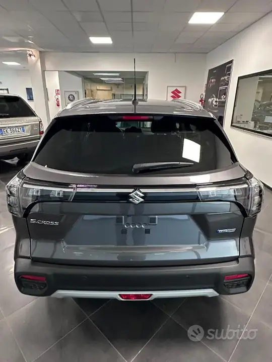 Suzuki S-Cross photo 3