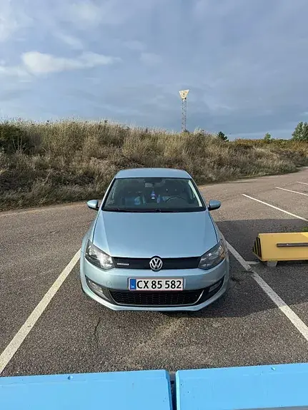 Volkswagen Polo 2010 photo 2