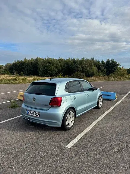 Volkswagen Polo 2010 photo 4