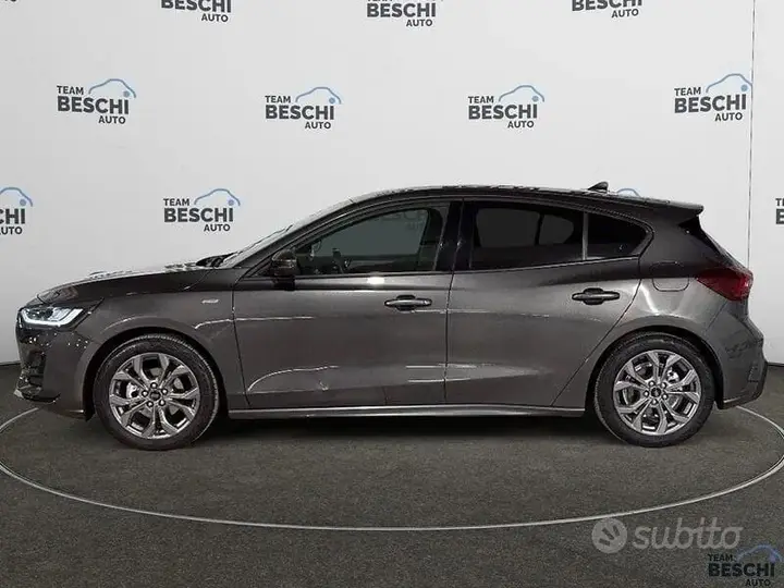 Ford Focus 2022 photo 3