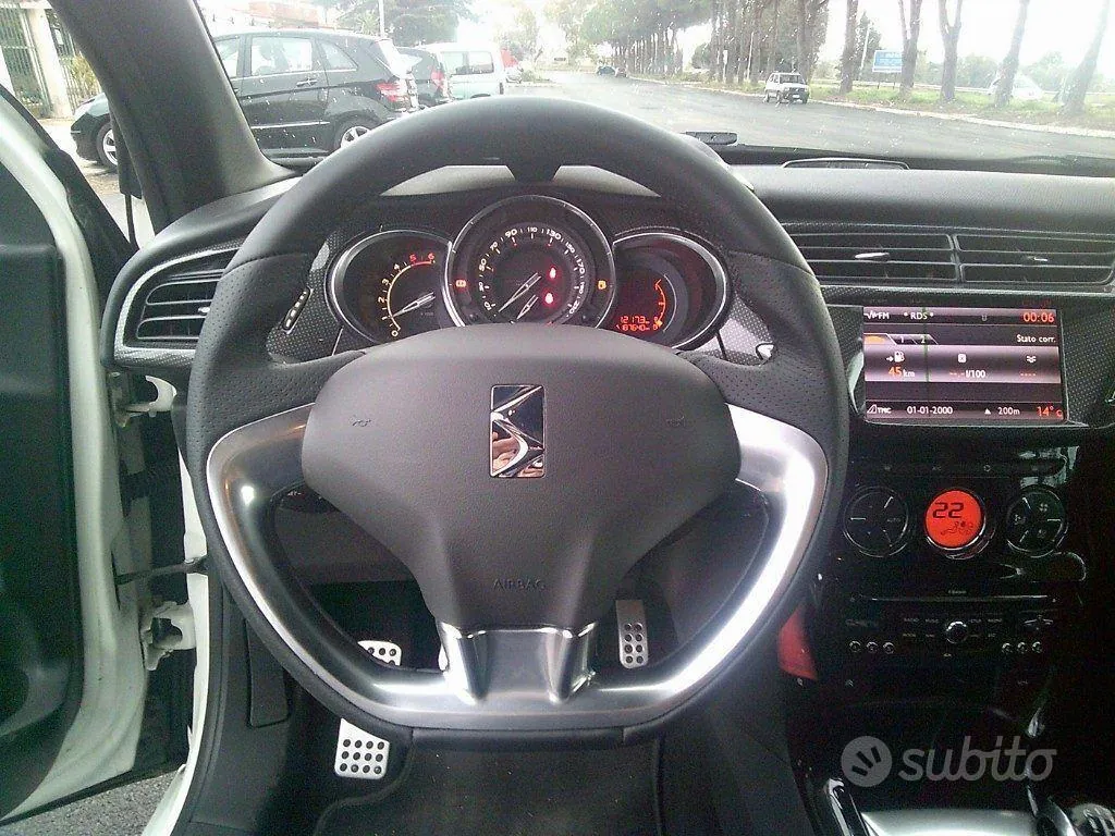 DS Automobiles Ds 3