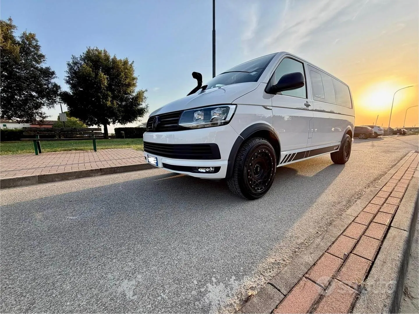Volkswagen Caravelle