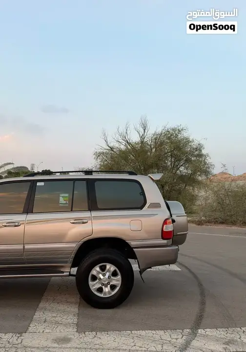 Toyota Land Cruiser 2003 photo 2