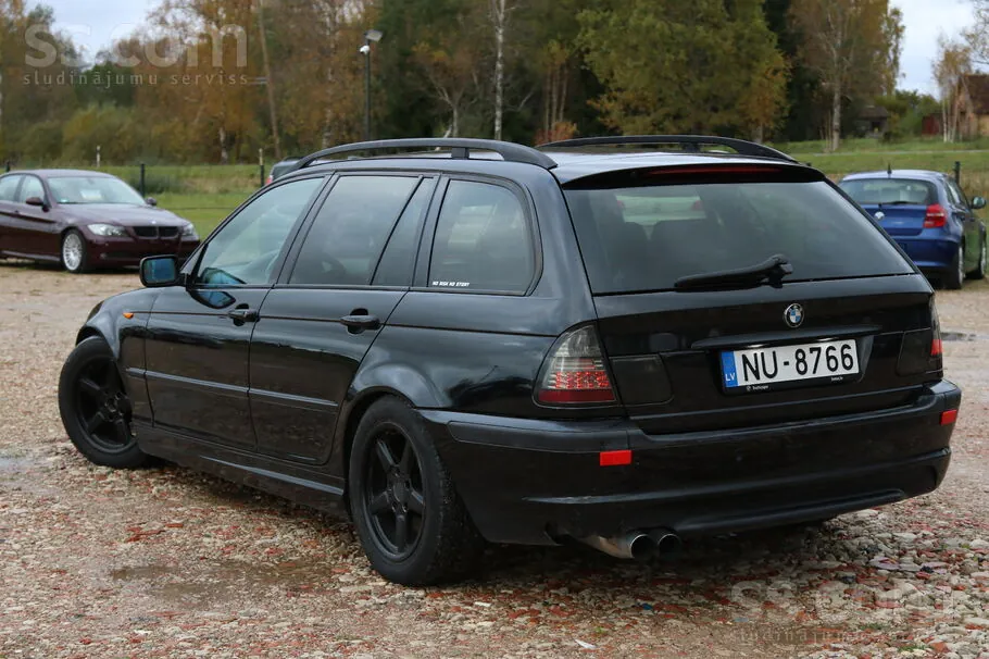 BMW 320 2004 photo 2