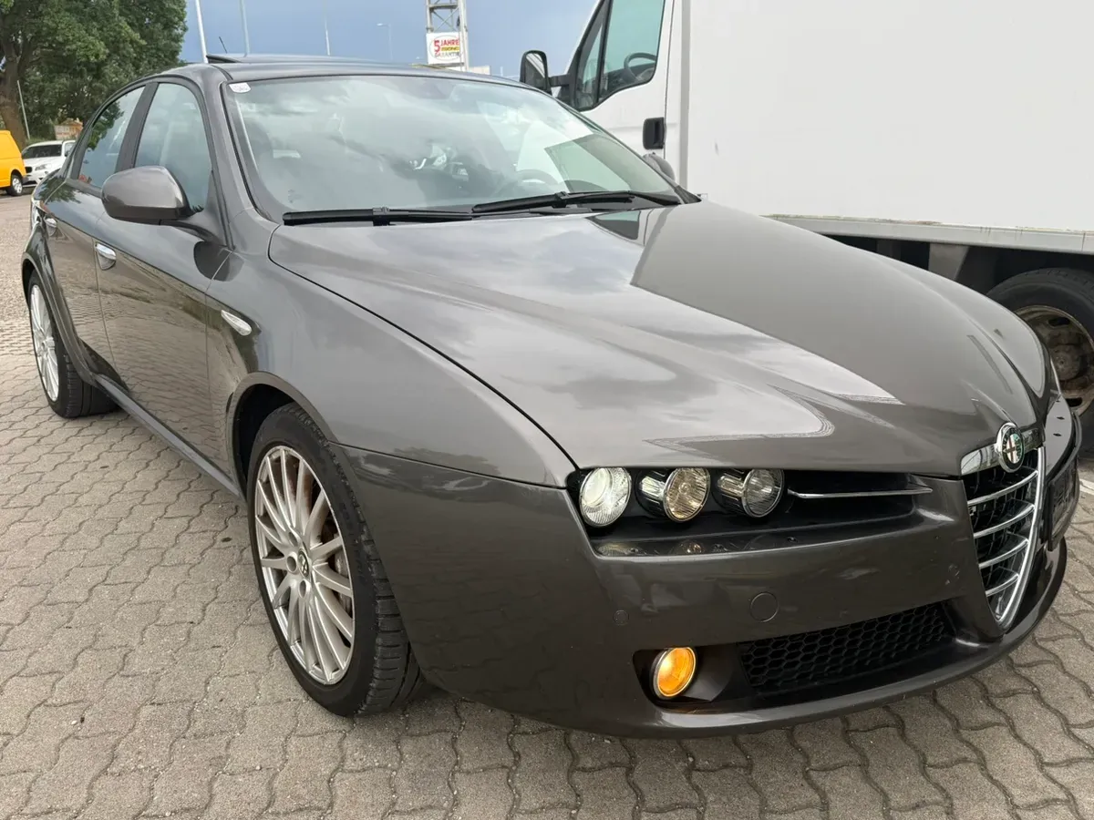 Alfa Romeo 159 2007 photo 3