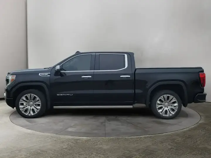 GMC Sierra 1500 2021 photo 2