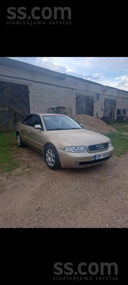 Audi A4 1999 photo 2
