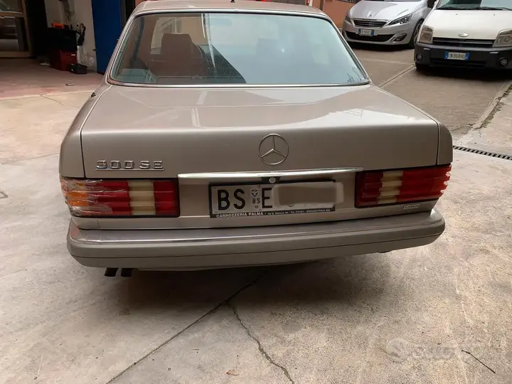 Mercedes-Benz 300Se 1986 photo 2