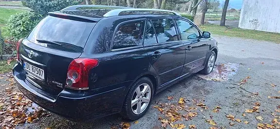 Toyota Avensis 2007 photo 2