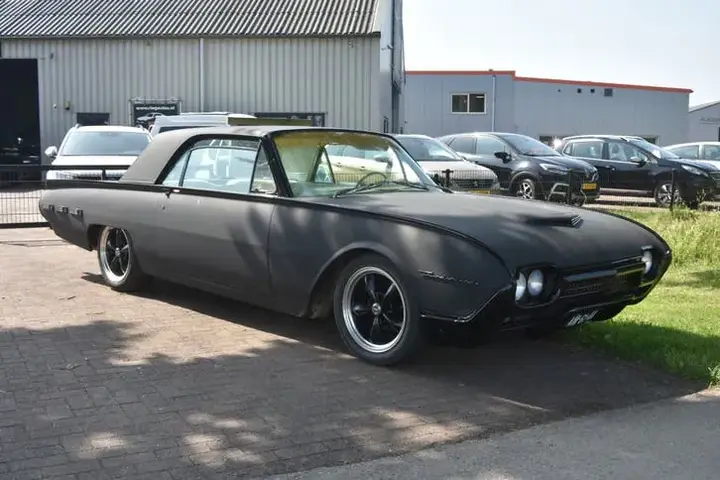 Ford Thunderbird 1962 photo 3