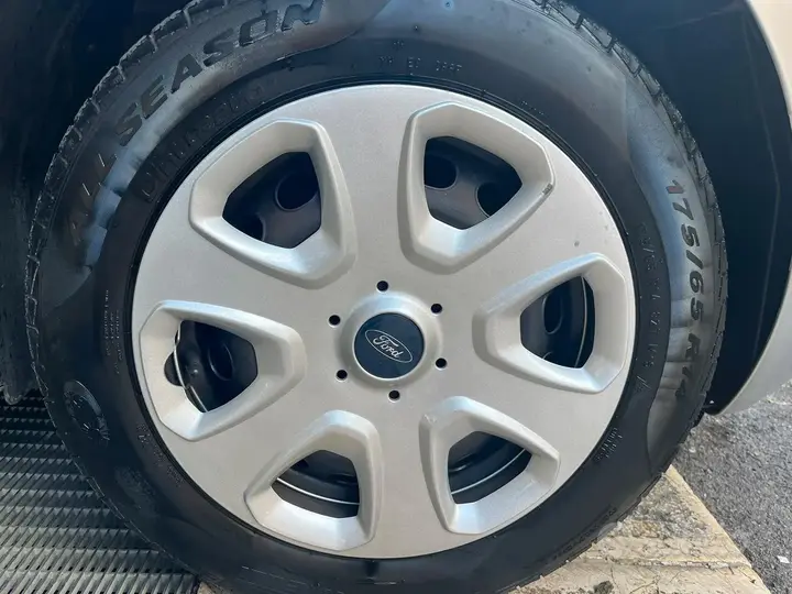 Ford Ka 2011 photo 5