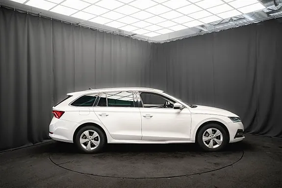 Skoda Octavia 2022 photo 4