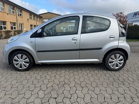 Citroen C1 2012 photo 2