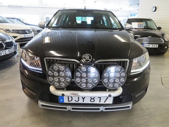 Skoda Octavia Scout 2015 photo 2