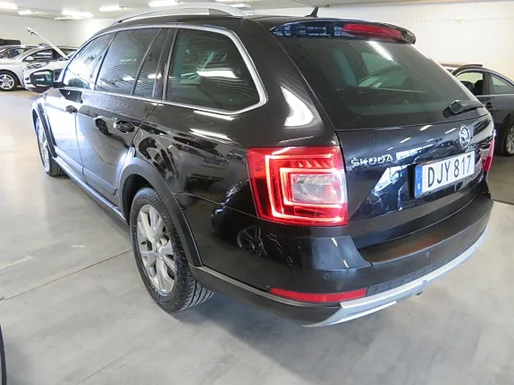 Skoda Octavia Scout 2015 photo 5