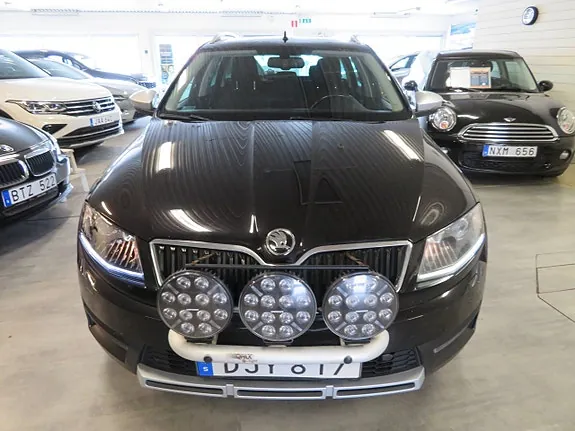 Skoda Octavia Scout 2015 photo 3