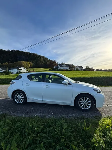 Lexus Ct200H 2013 photo 4