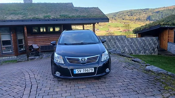 Toyota Avensis 2011 photo 3