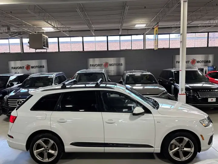 Audi Q7 2018 photo 3
