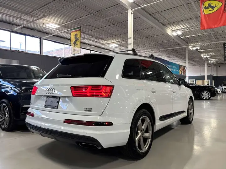 Audi Q7 2018 photo 4