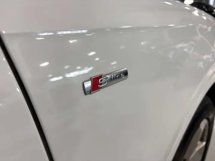 Audi Q7 2018 photo 5