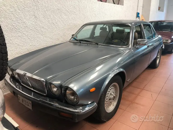 Jaguar Sovereign
