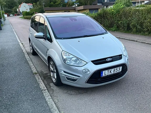 Ford S-Max 2011 photo 2
