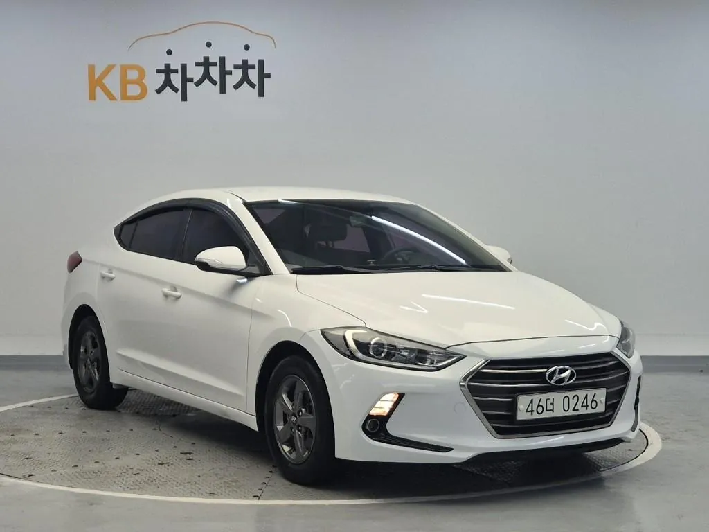 Hyundai Avante 2016 photo 4