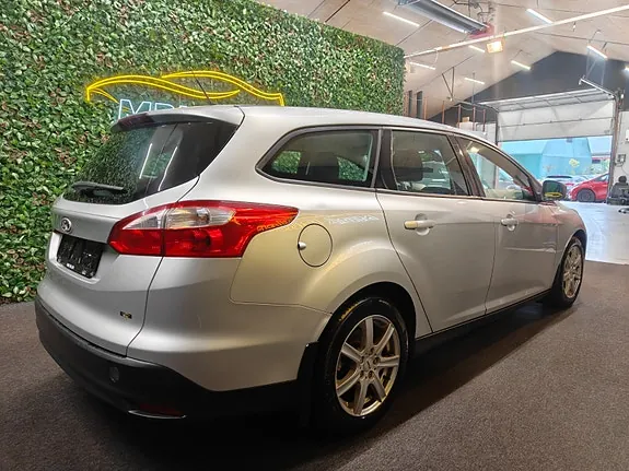 Ford Focus 2013 photo 4