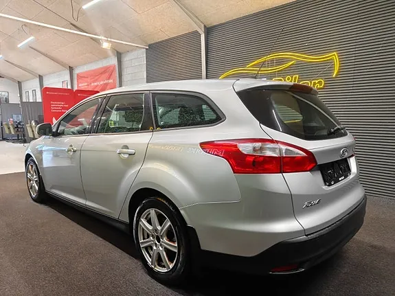 Ford Focus 2013 photo 3