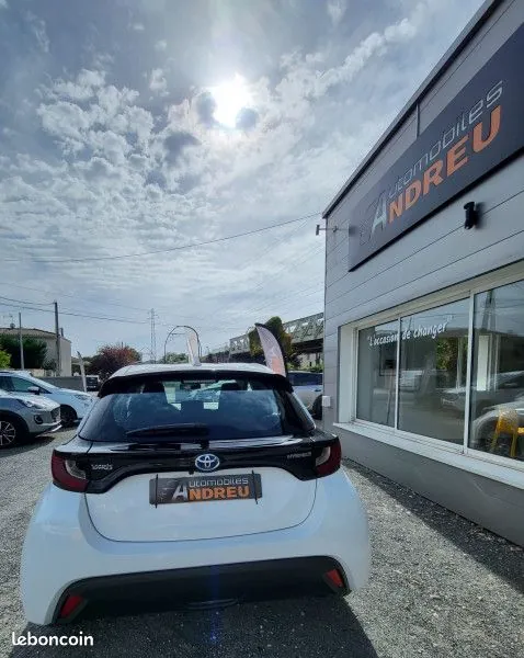 Toyota Yaris 2022 photo 3