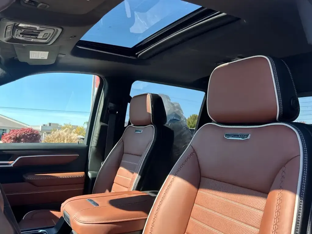 GMC Sierra 2500Hd 2026 photo 5