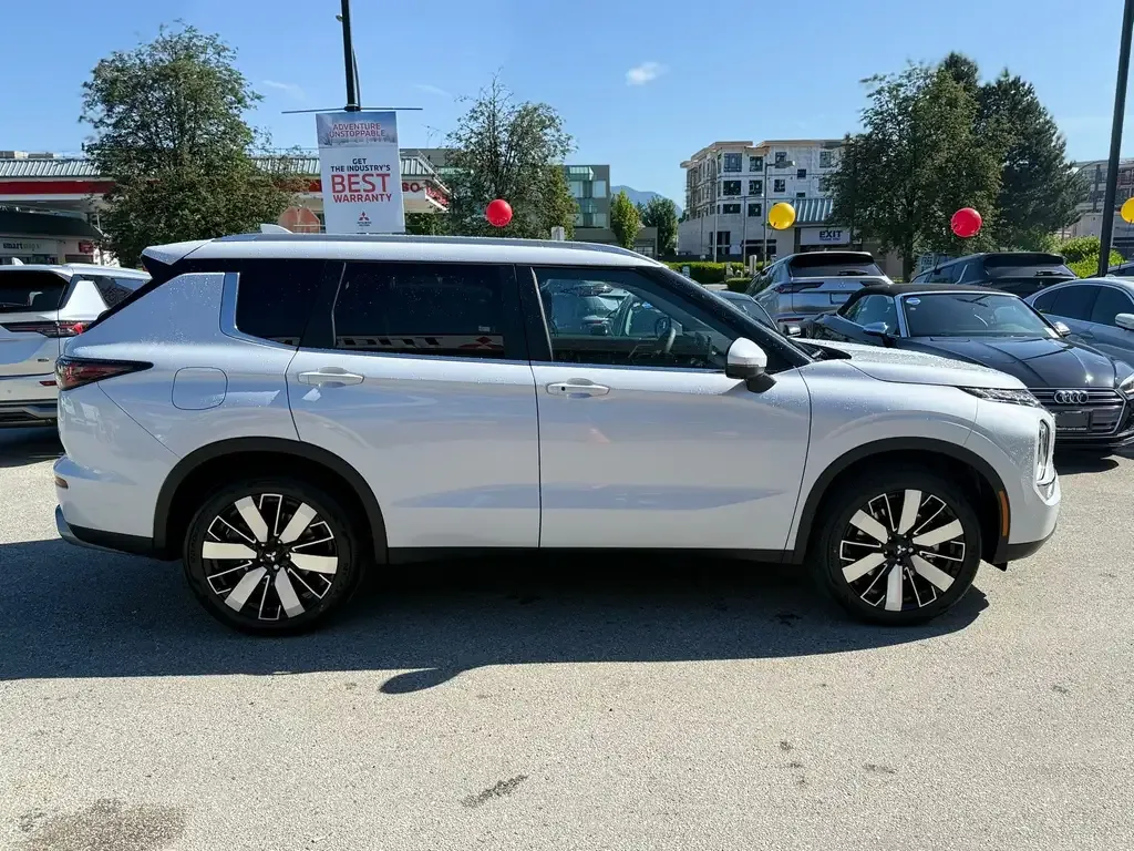 Mitsubishi Outlander 2026 photo 5
