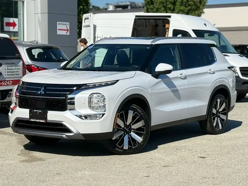 Mitsubishi Outlander 2026 photo 2