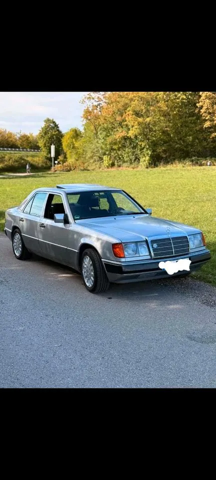 Mercedes-Benz W124