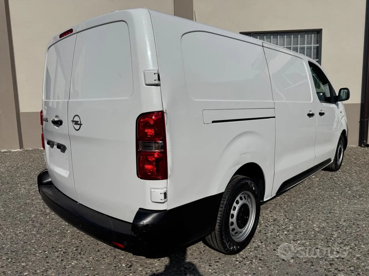 Opel Vivaro 2023 photo 4