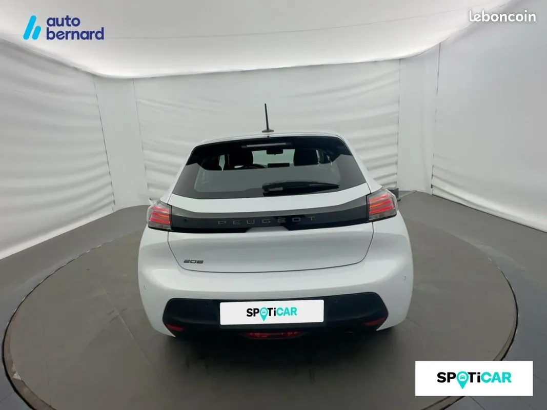 Peugeot 208 2025 photo 5