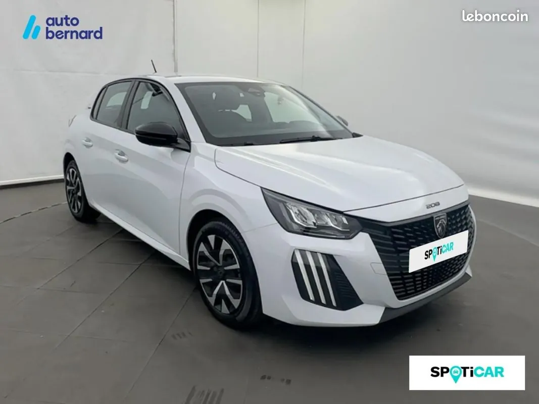 Peugeot 208 2025 photo 3
