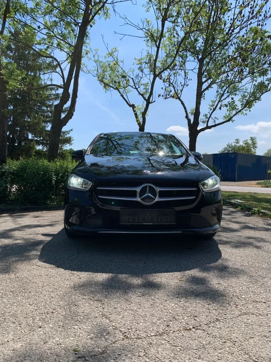 Mercedes-Benz B-Class 2020 photo 2