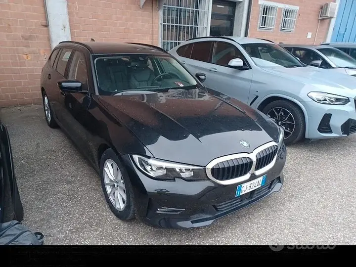 BMW 320D Touring 2022 photo 2