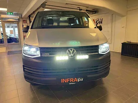 Volkswagen Transporter 2019 photo 2