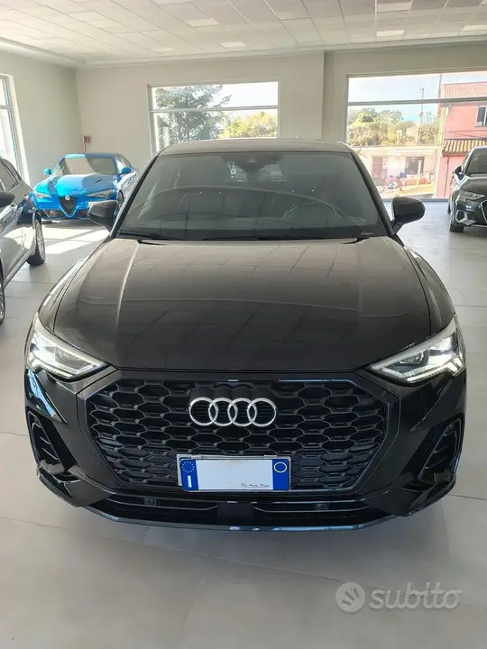 Audi Q3 2022 photo 3
