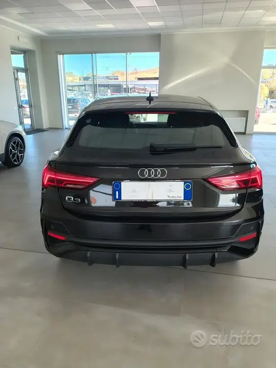 Audi Q3 2022 photo 4