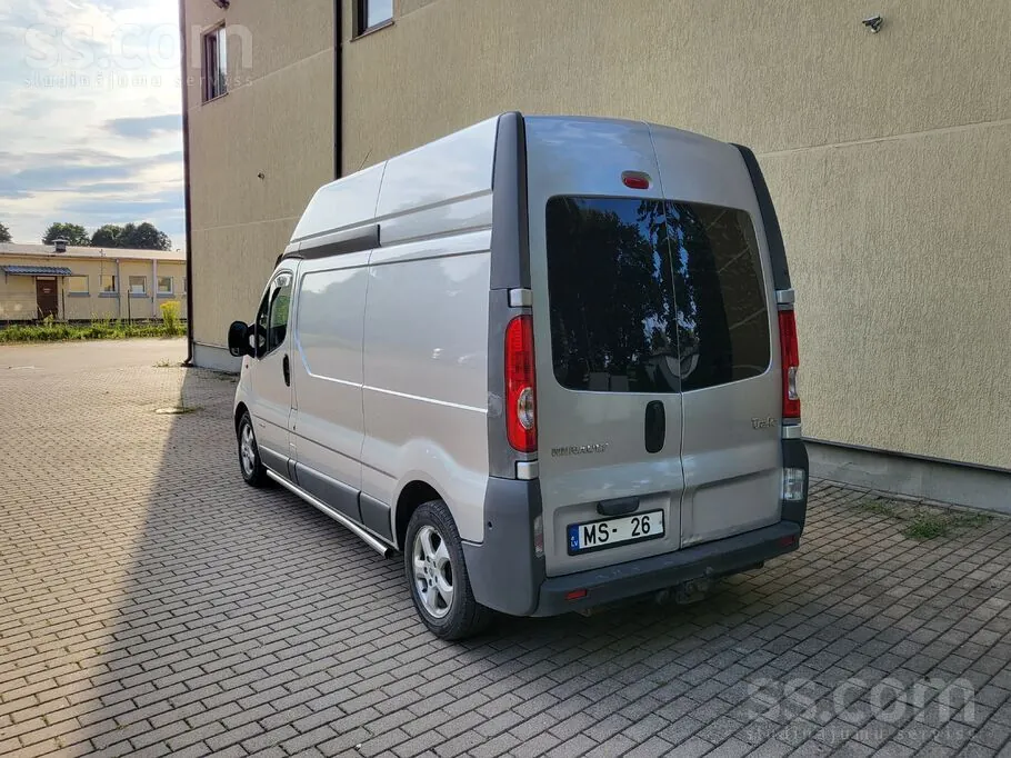 Renault Trafic 2008 photo 2